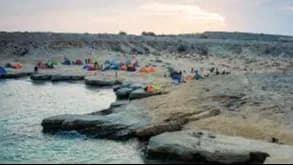 گرمای شدید و خشکی جاده‌های قشم در تابستان