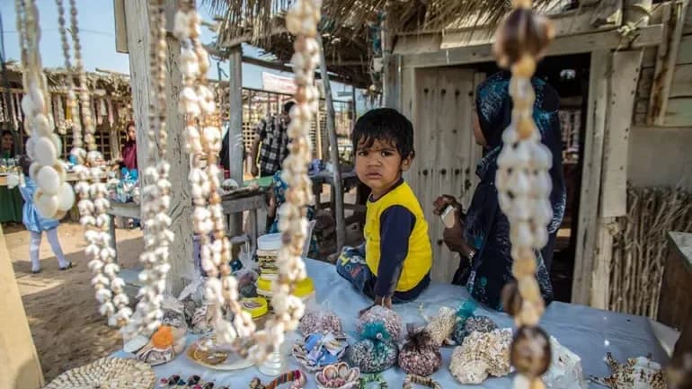 بازار قدیم قشم و صنایع دستی