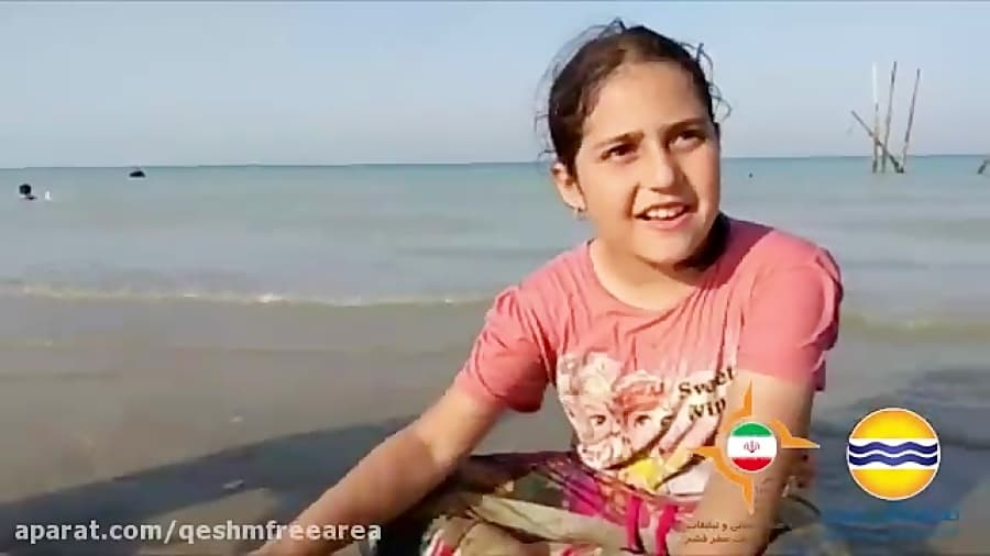 ساخت قلعه شنی توسط دختربچه شماره187