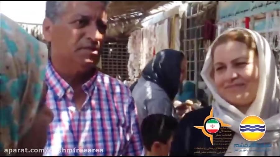 هموطنان کرجی در حال خریدصنایع دستی هنگام-شماره220