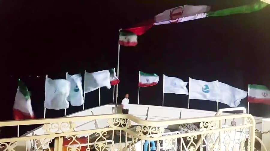 عرشه زیبای کشتی تفریحی اوستا