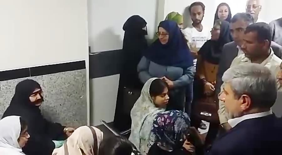 بازدید هاشمی نماینده مجلس از بیمارستان قشم