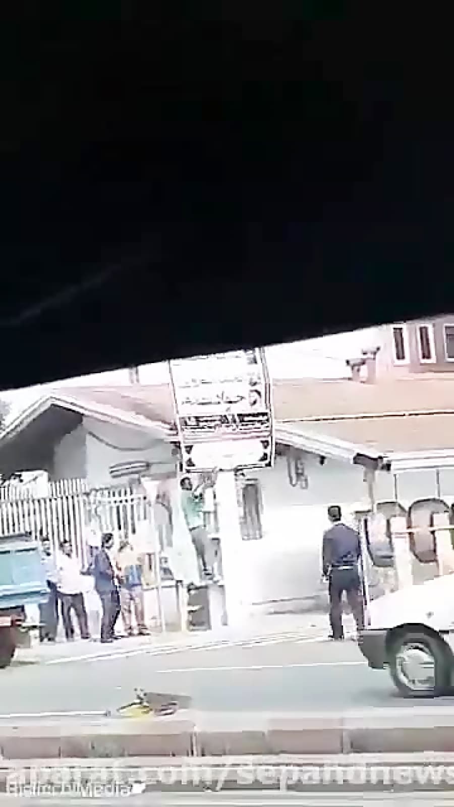 عاقبت اعضای شورای شهر بابل که سال گذشته بنرهای محرم را جمع کرده بودند