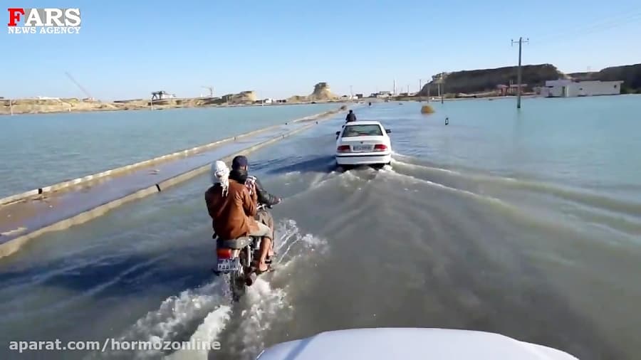 آب‌گرفتگی جاده رمچاه همچنان ادامه دارد
