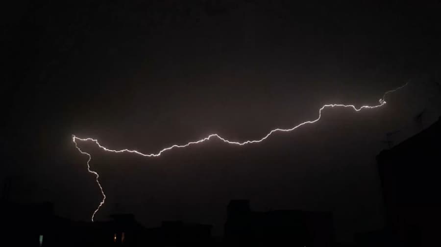 رعد و برق خفن تو تهران || Tehran, IRAN