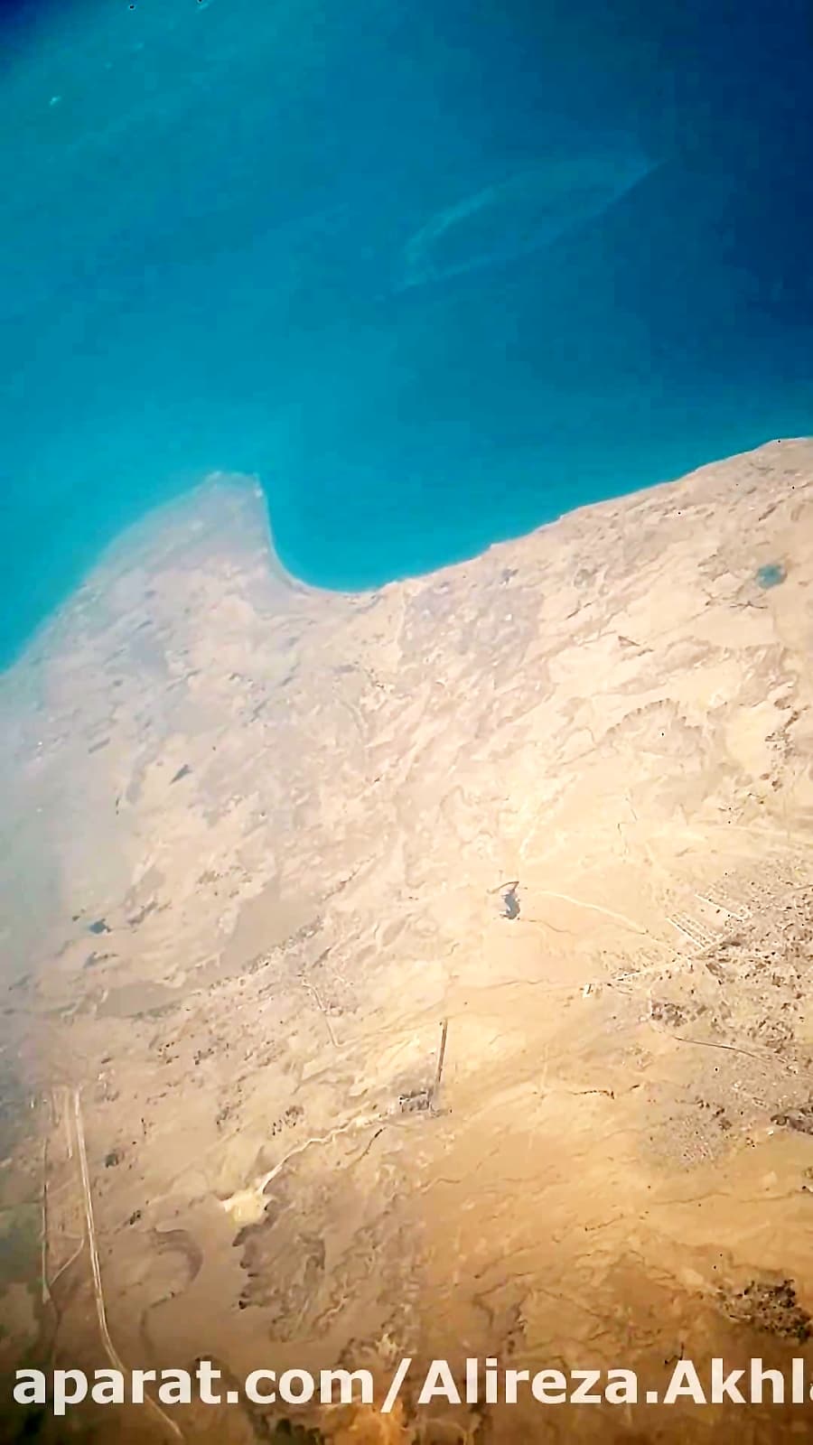 جزیره قشم و اسکله شهید رجایی از بالا، پرواز هواپیمایی ماهان