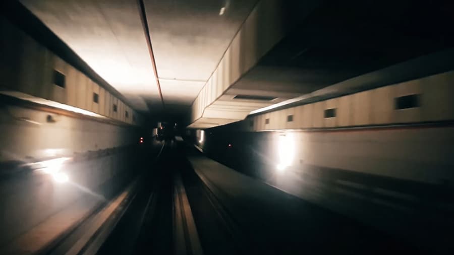 متروی بدون راننده بین فرودگاهی فرودگاه سپانگ کوالالامپور، مالزی || Kuala lumpur