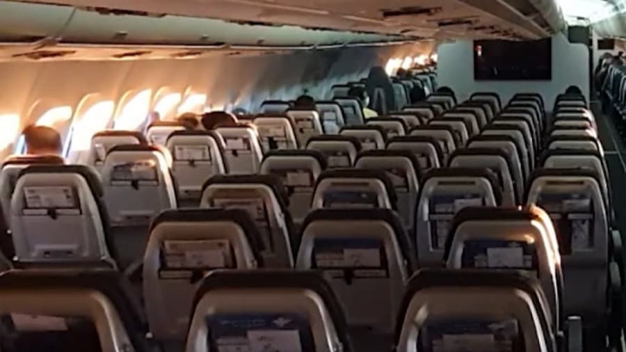 نمای داخلی ایرباس 310 شرکت هواپیمایی ماهان، اکونومی // Mahan Air Interior Design