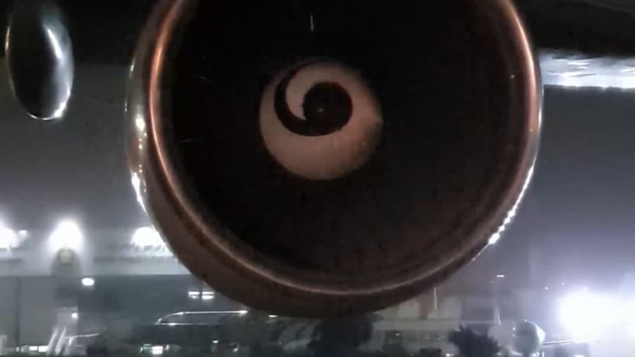 تجربه پروازی با هواپیمای بوئینگ 747 سری 400 هواپیمایی ماهان / Boeing 747