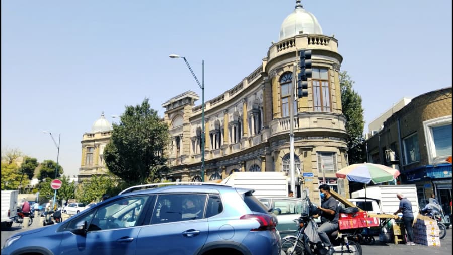 دور تهران بگردیم، خیابان حافظ و میدان حسن آباد // Inside Tehran, Street View