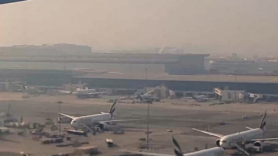 شهر و فرودگاه دوبی، لندینگ هواپیمای ماهان ایر // Mahan Air