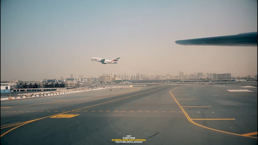 تیک آف ایرباس هواپیمایی ماهان، فرودگاه دوبی // Mahan Air