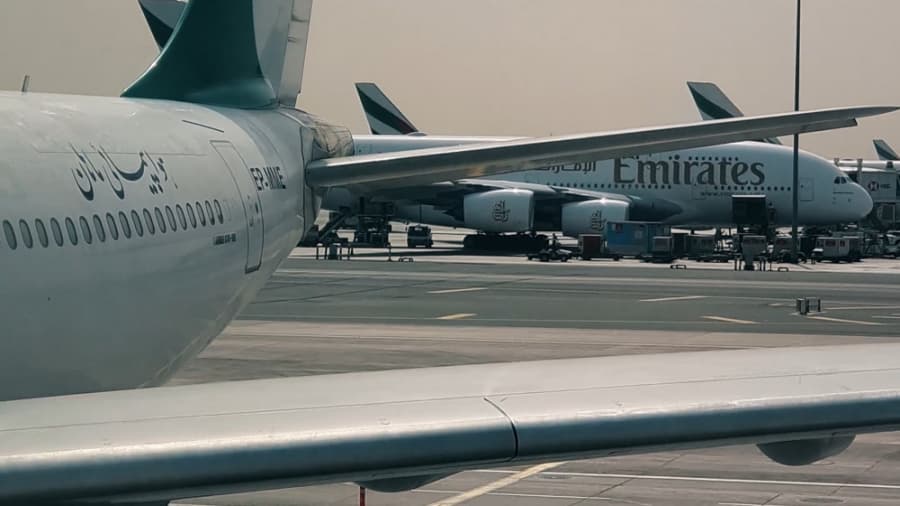 فرودگاه دوبی و ایرباس 340 هواپیمایی ماهان // Mahan Air