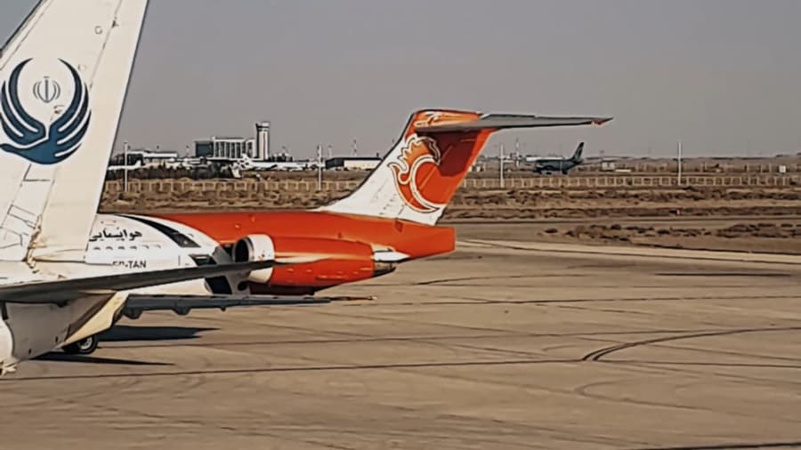 پوشک بک بویینگ ام دی شرکت هواپیمایی آتا، فرودگاه امام خمینی تهران