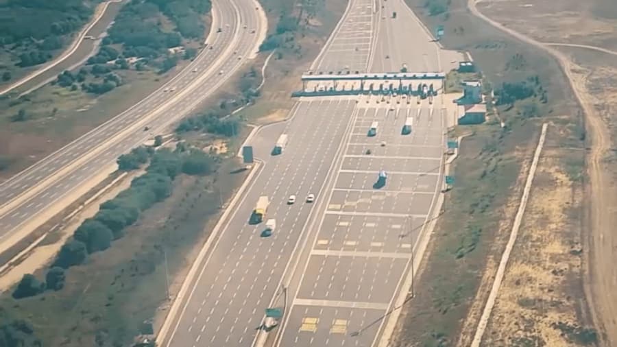 شهر استانبول از پنجره هواپیما، ترکیه // Mahan Air