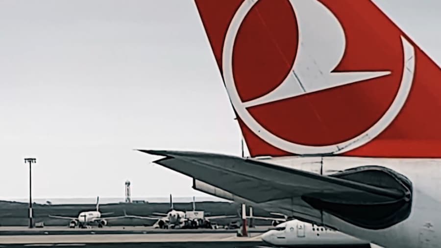 بویینگ 737 هواپیمایی ترکیش در حال تاکسی