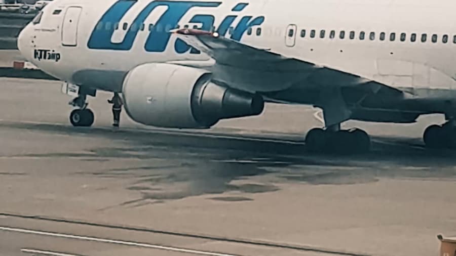 بویینگ 767 شرکت هواپیمایی UT Air فرودگاه ونوکوو مسکو