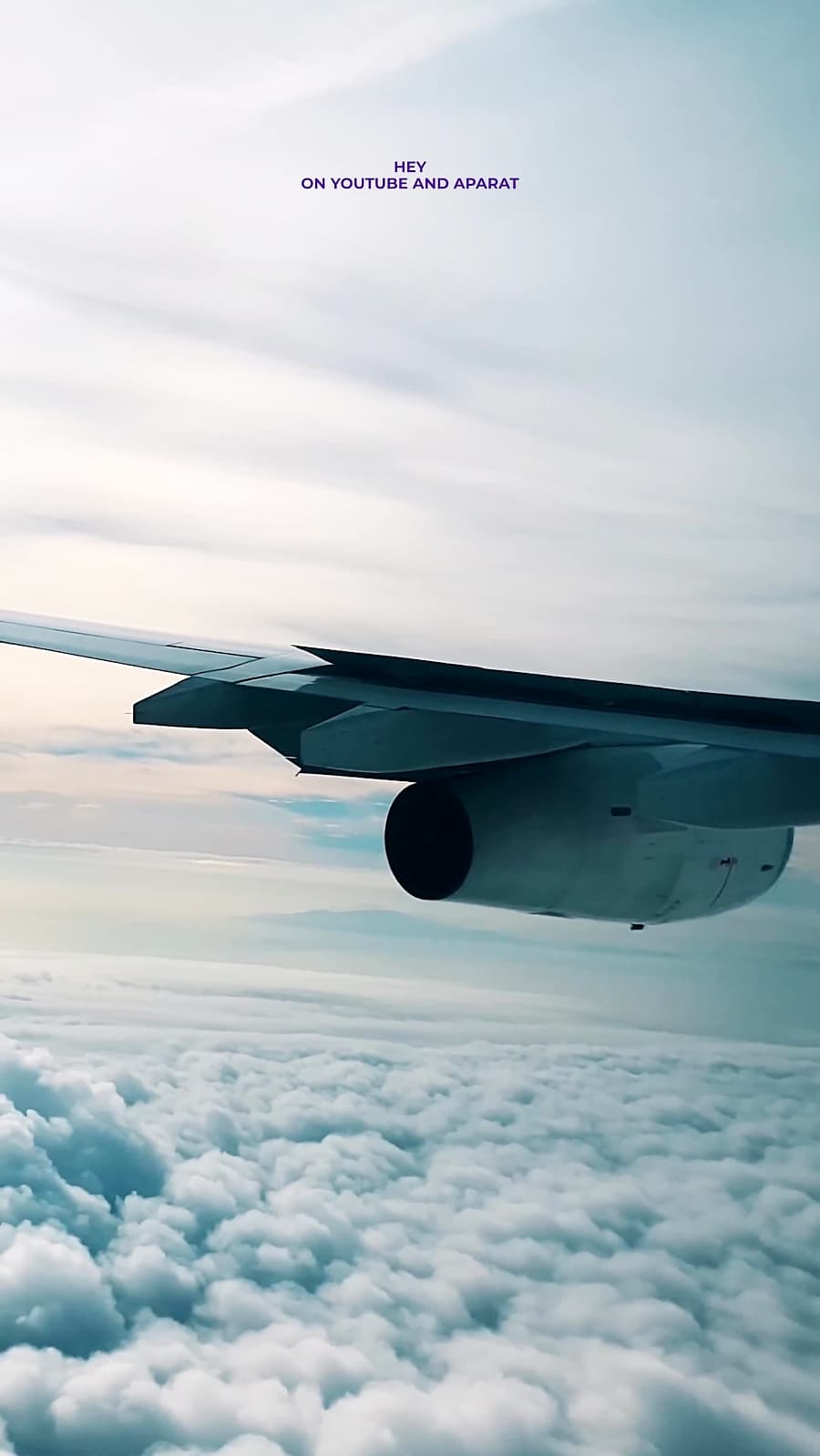 گر نگهدار من آنست که من می دانم // شیشه را در بغل سنگ نگه می دارد