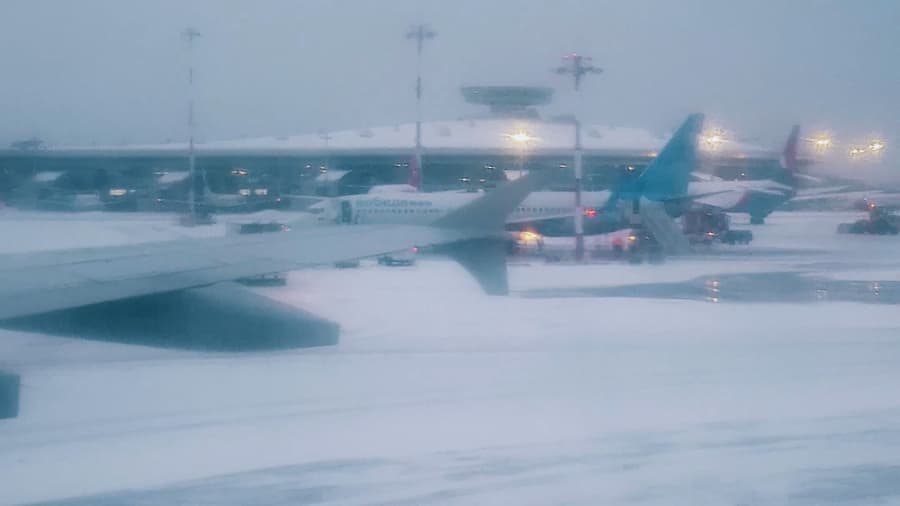 آنونس هواپیمایی ماهان، فرودگاه ونوکوو مسکو // Vnukovo Airport, Moscow