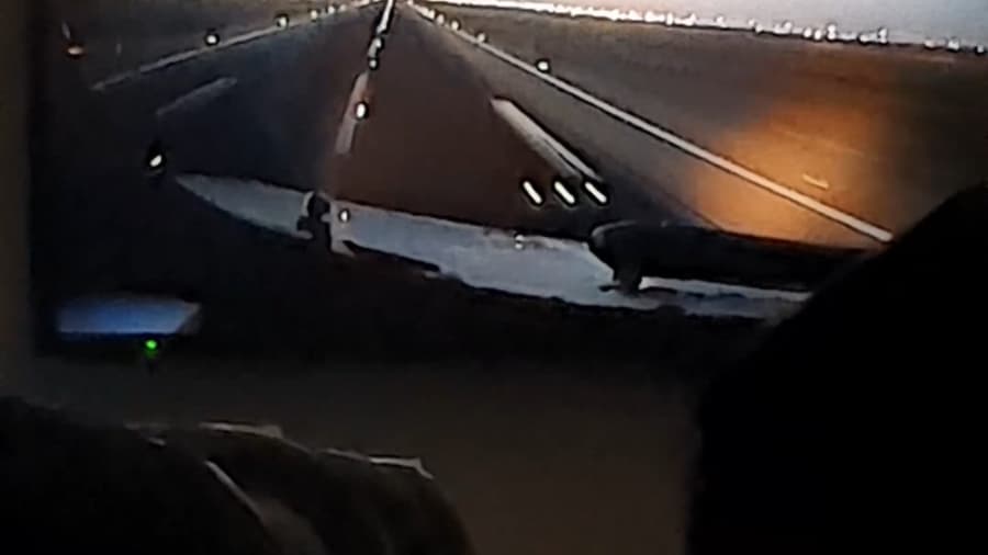 نشستیم فرودگاه امام خمینی تهران، از کابین هواپیما