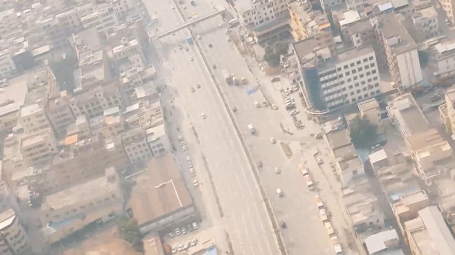 نشستیم فرودگاه گوانژوی چین، نمای شهری و حومه شهر از بالا