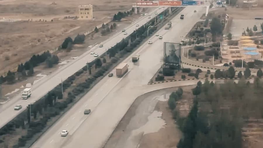 فرود در فرودگاه شهر کرمان، هواپیمایی ماهان