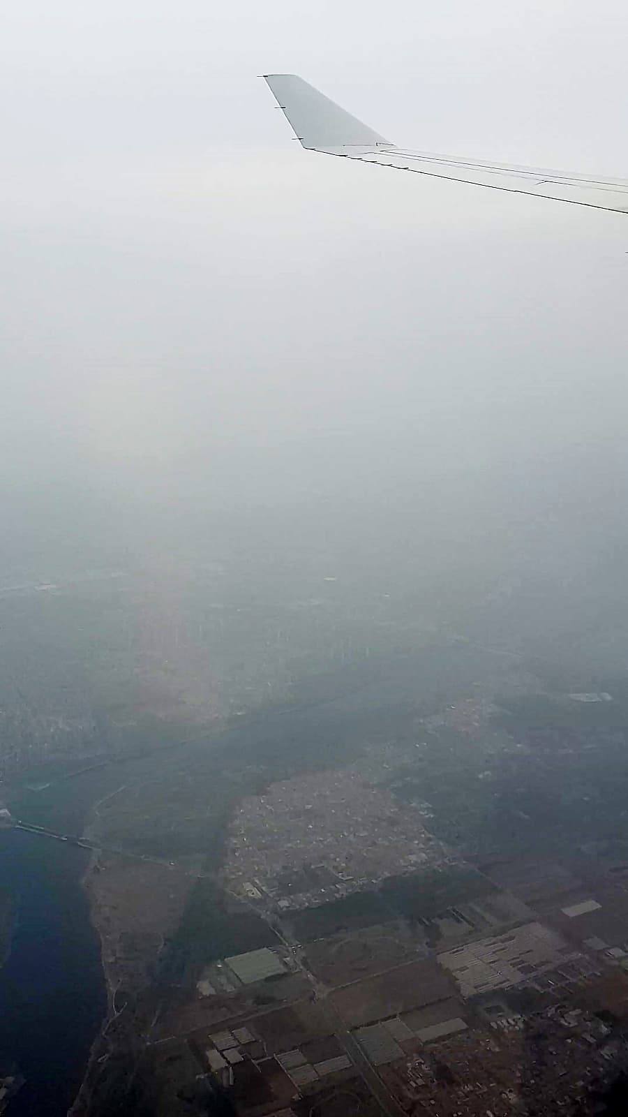 شهر پکن از بالا // غبار صبحگاهی یا دود؟