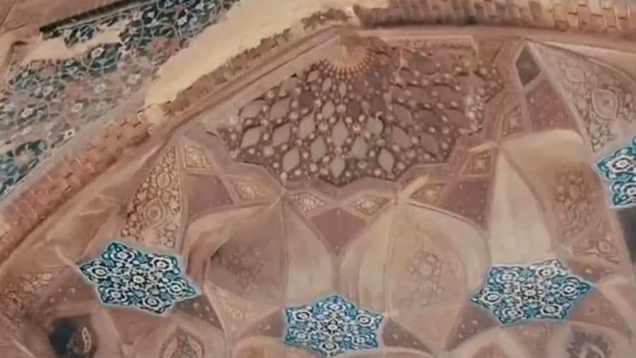 مجموعه گنجعلی خان کرمان، میراث کهن ایران