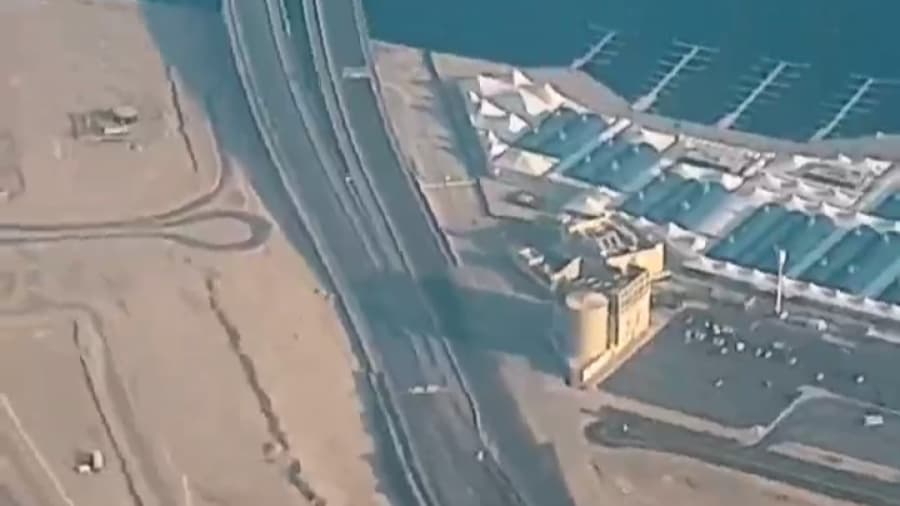 تیک آف از فرودگاه و شهر دوبی // Dubai city