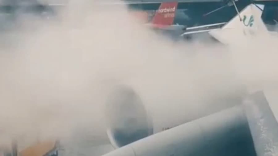 یخ زدایی هواپیما اینجوریست