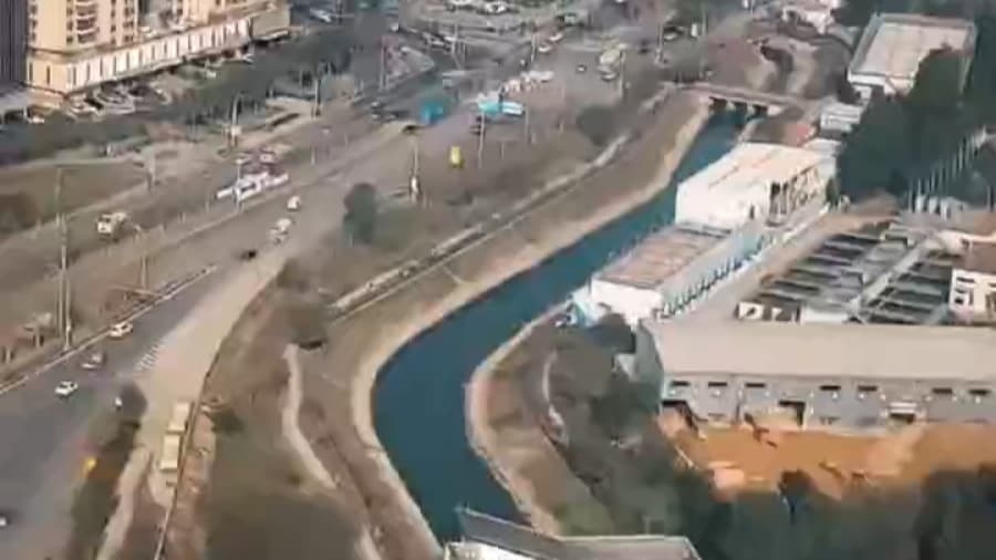 بالاخره سایه هواپیما رو موقع فرود گرفتم // Landing