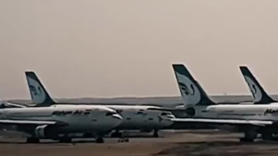 محل نگهداری هواپیماهای بازنشسته ایران // فرودگاه امام خمینی تهران