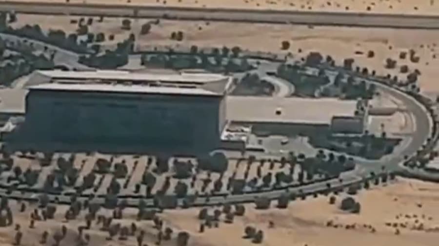 پرواز و تقرب به سمت فرودگاه شهر دوبی // Dubai