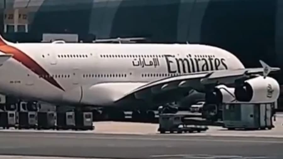 آیا فرودگاه دوبی در غرق شرکت هواپیمایی اماراته؟