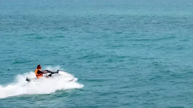 سفر به قشم در تابستان با کودکان و تفریحات آبی