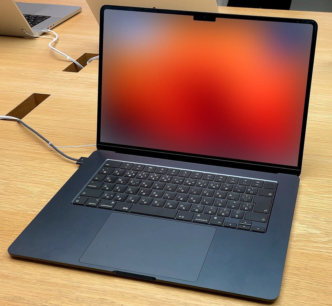 مکبوک ایر ۲۰۱۷ – Core i5 / 8GB / 256GB